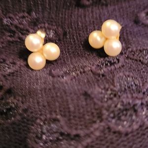 Vintage Cluster Pearl Earrings set in 14K Gold